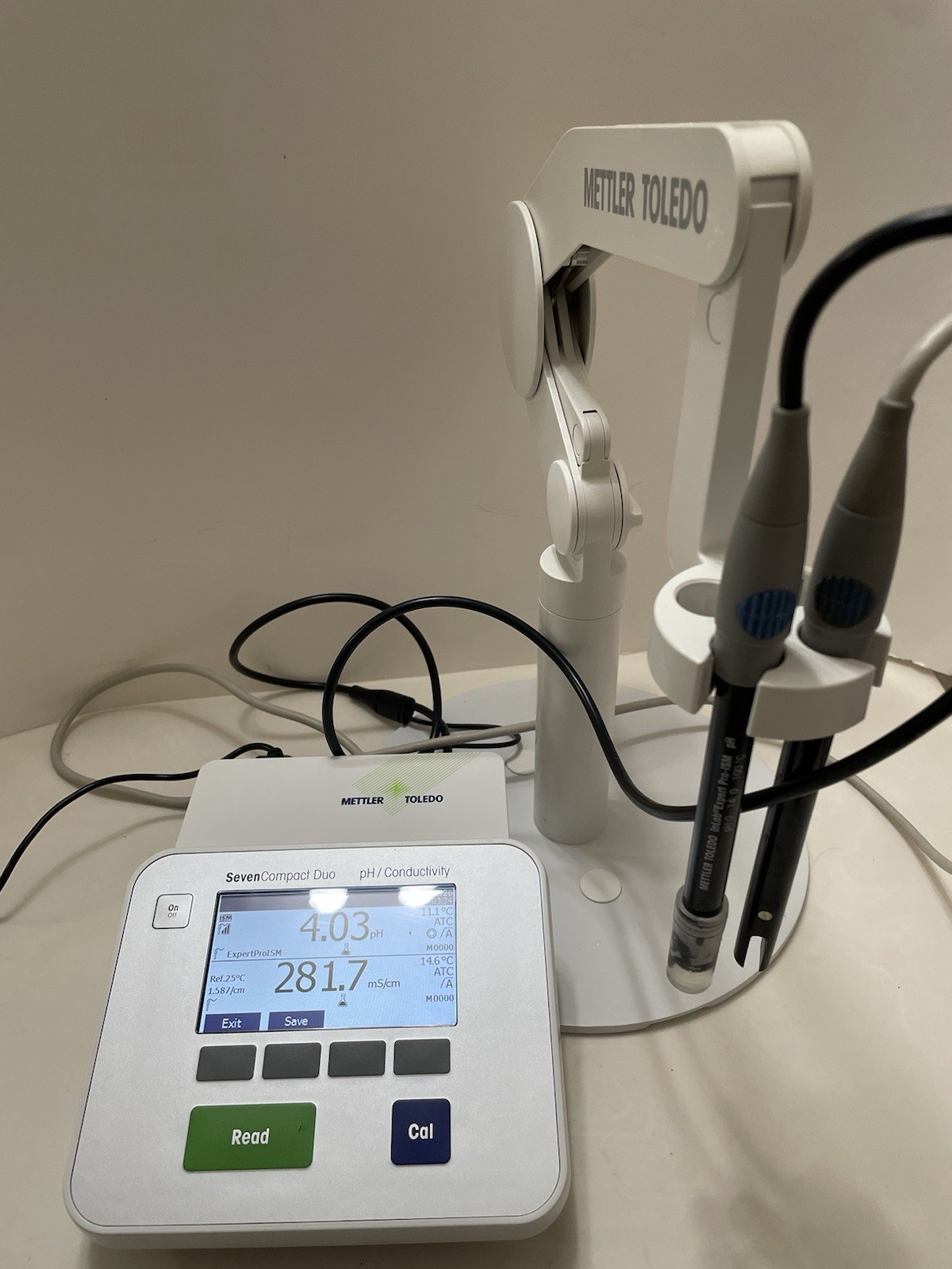 Mettler Toledo SevenCompact Duo pH Conductivity Meter Set, 2 Probes, Stand, PS