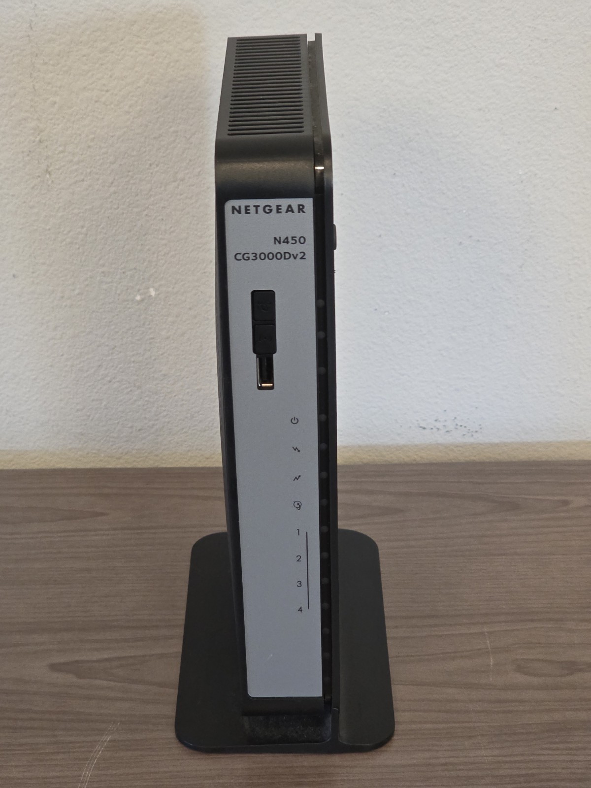 Netgear CG3000Dv2 N450 DOCSIS 3.0 Modem Wireless Router ONLY - NO POWER SUPPLY 