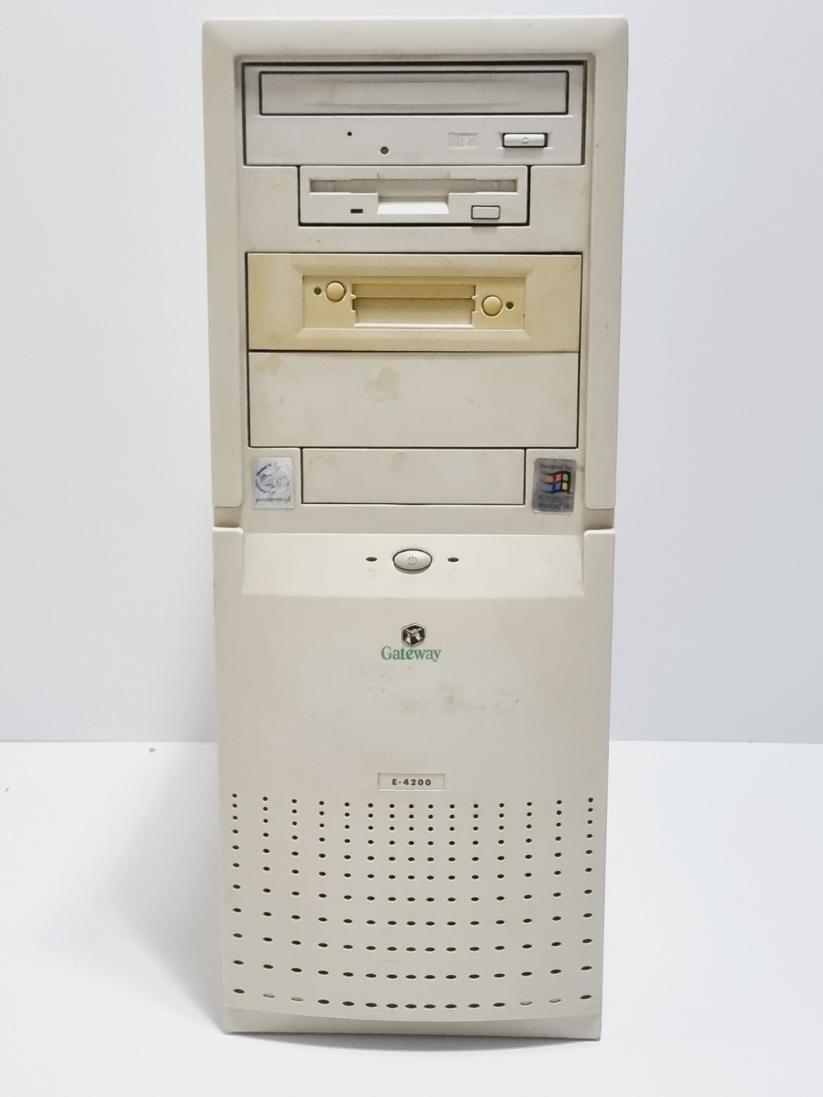 Vintage Gateway E-4200 Server Computer Desktop PC