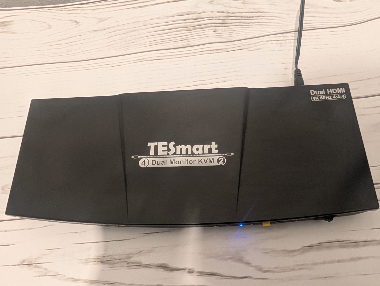 TESmart HDMI KVM Switch 2 Monitors 2 Computers 4K@60Hz USB 2.0, Dual Monitor KVM
