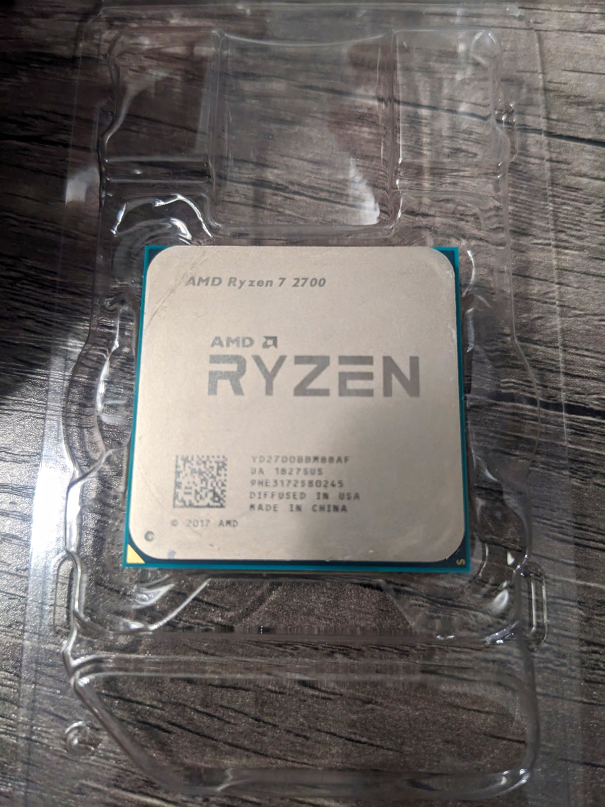 AMD Ryzen 7 2700 - 8-Core 16-Thread - 3.2 GHz Socket AM4 - YD2700BBM88AF - USED