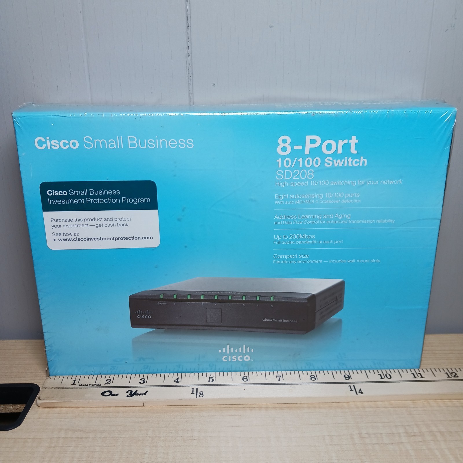Cisco Small Business SD208 8-Port 10/100 Desktop Network Switch