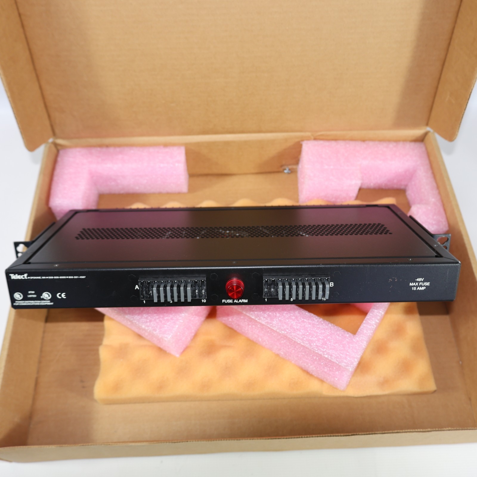 Telect 009-0004-1001 48VDC 20 Port Power Distribution Center (REF 048N) Used 