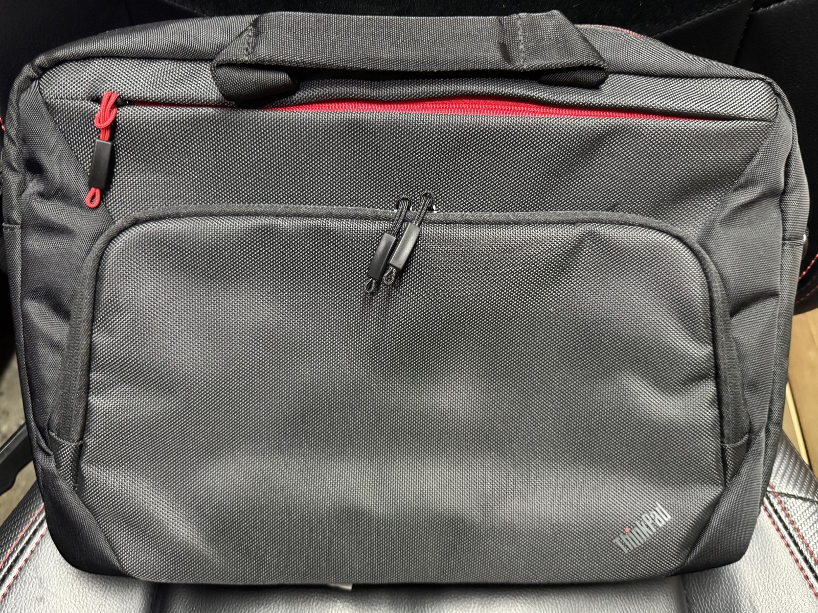 Lenovo ThinkPad 16" Essential Plus Topload (Eco) Laptop Bag 4X41A30365 **NEW**