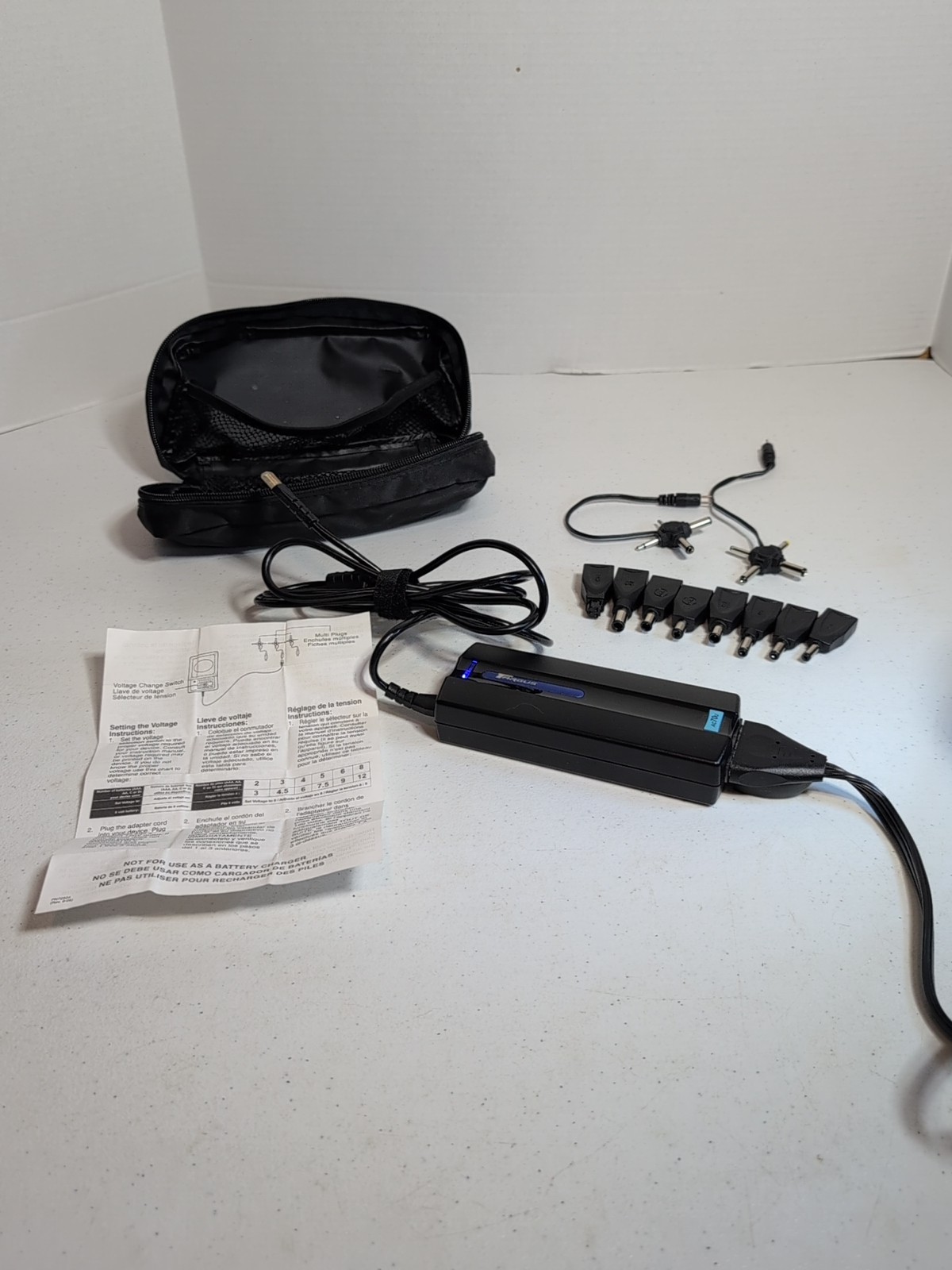 Targus AC/DC Notebook Power Adapter ac70u Carrying Case Adapters.