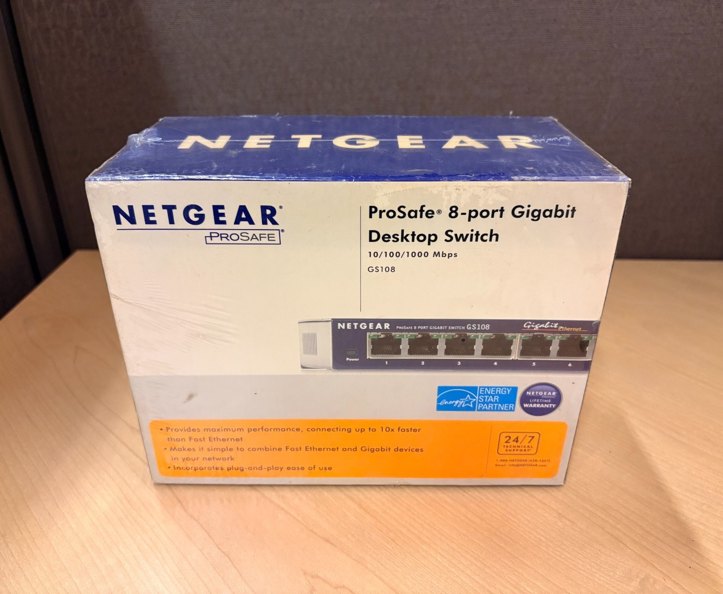 NETGEAR ProSafe 8-Port Gigabit Desktop Switch GS108