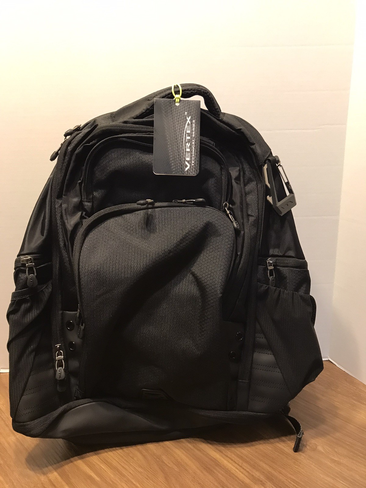 5387 Vertex Viper Computer Backpack. NWT.