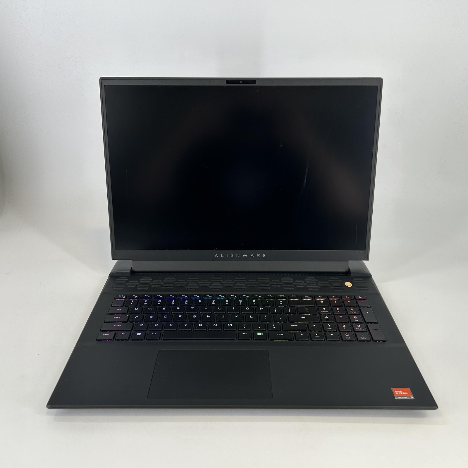 Dell Alienware M18 R1 480Hz FHD+ 3.0 GHz Ryzen 9 7845HX 32GB 1TB SSD RTX 4070