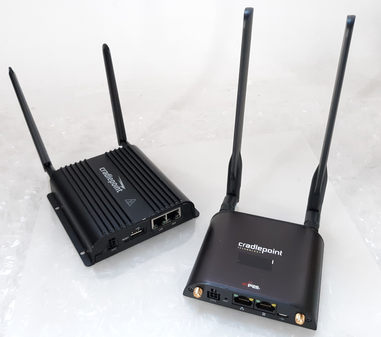 CradlePoint Bundle IBR600LE + IBR650C-LPE LTE Router NO AC w/ Antennas