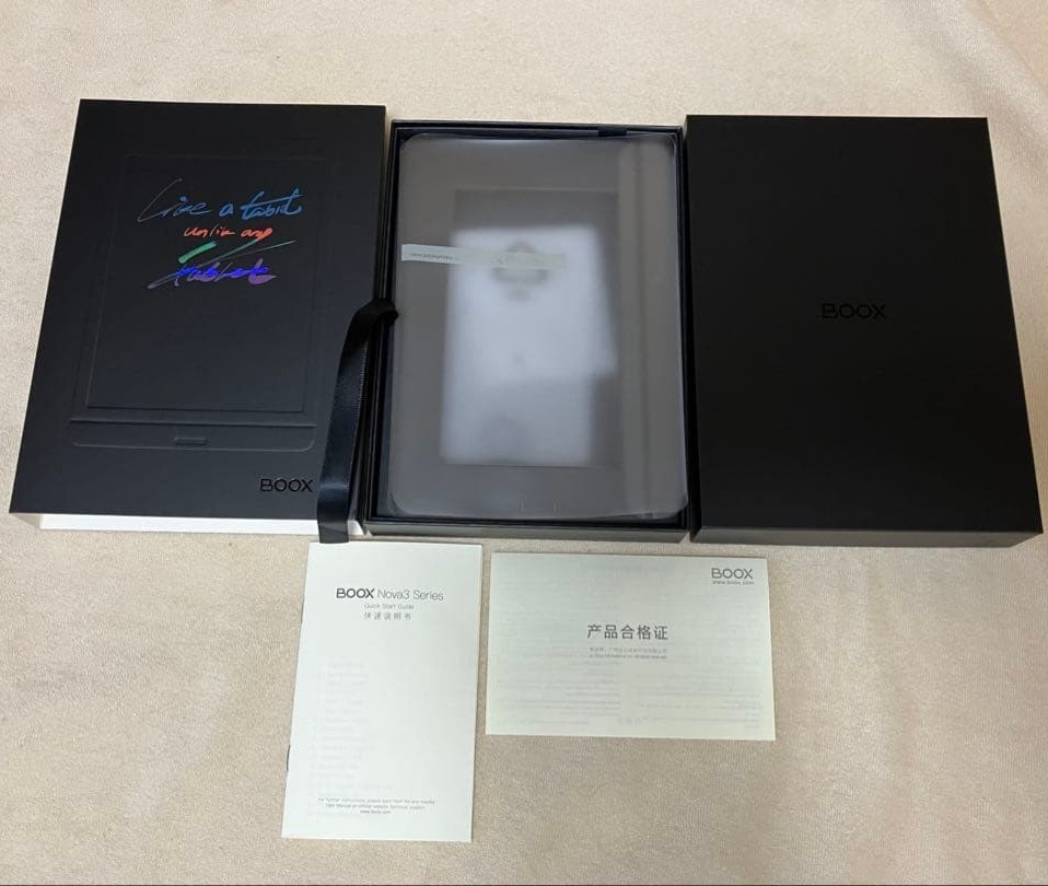 BOOX Nova3 Color 7.8" E-Ink Reader Tablet Good Condition