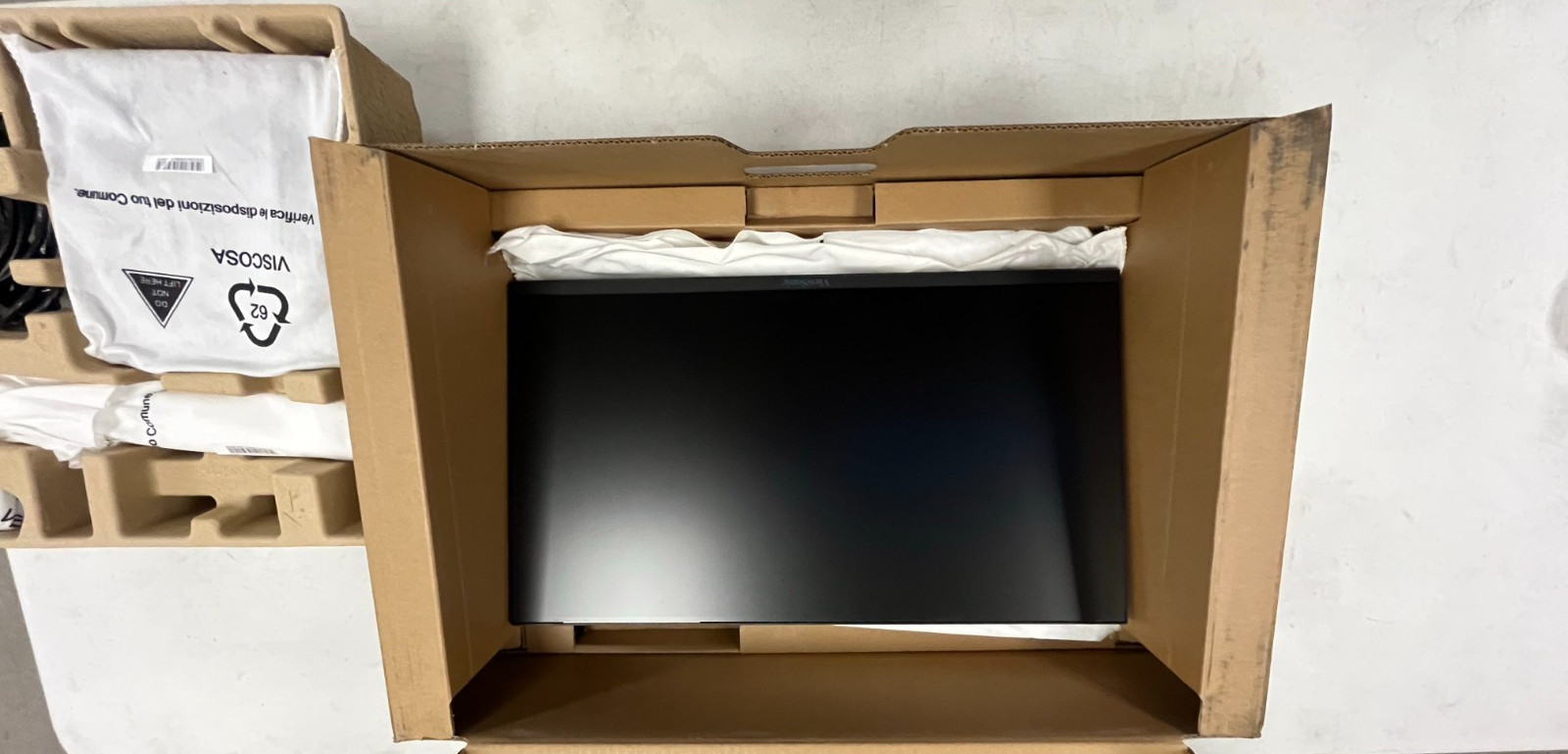 ViewSonic VG2242 22" Full HD LED Monitor VGA DVI DisplayPort Open Box
