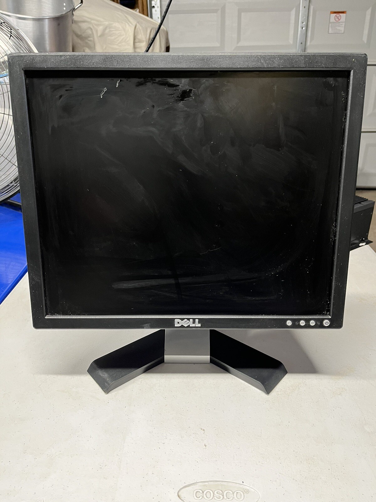 Dell E178FPV LCD computer Monitor