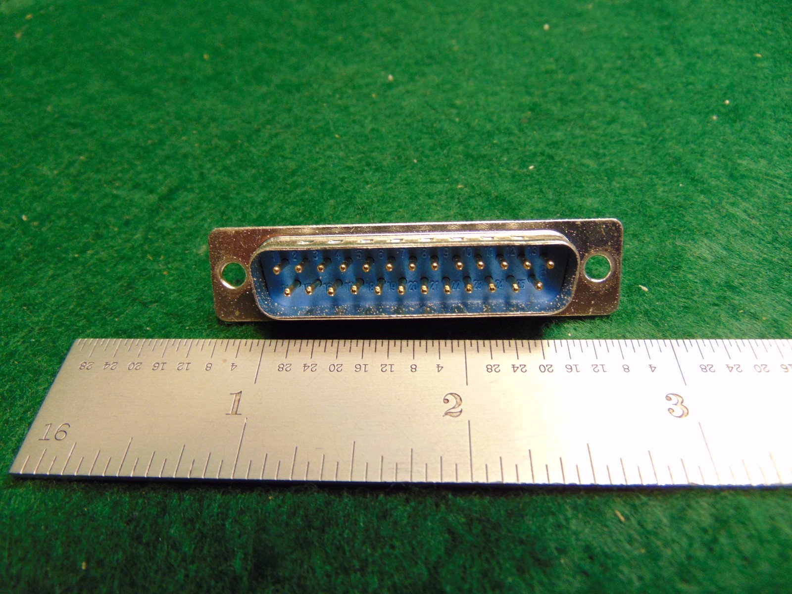 (1) AMP DB25 Male D-Sub Socket NOS