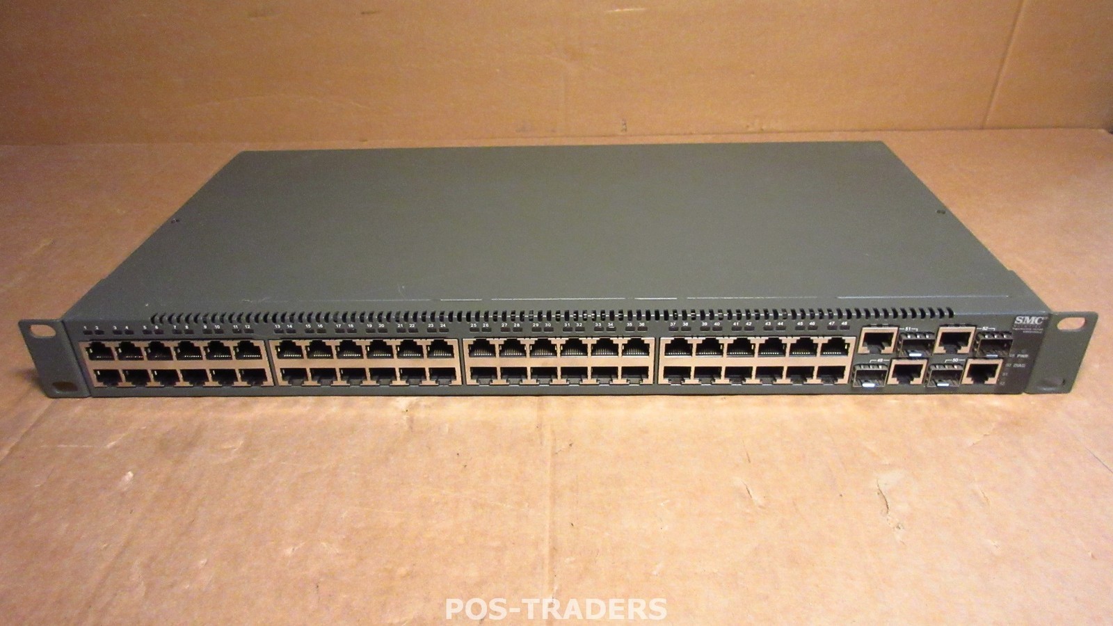 SMC Networks TigerSwitch SMC6152L2 10/100 48 Port Managed Switch INCL RACKMOUNTS