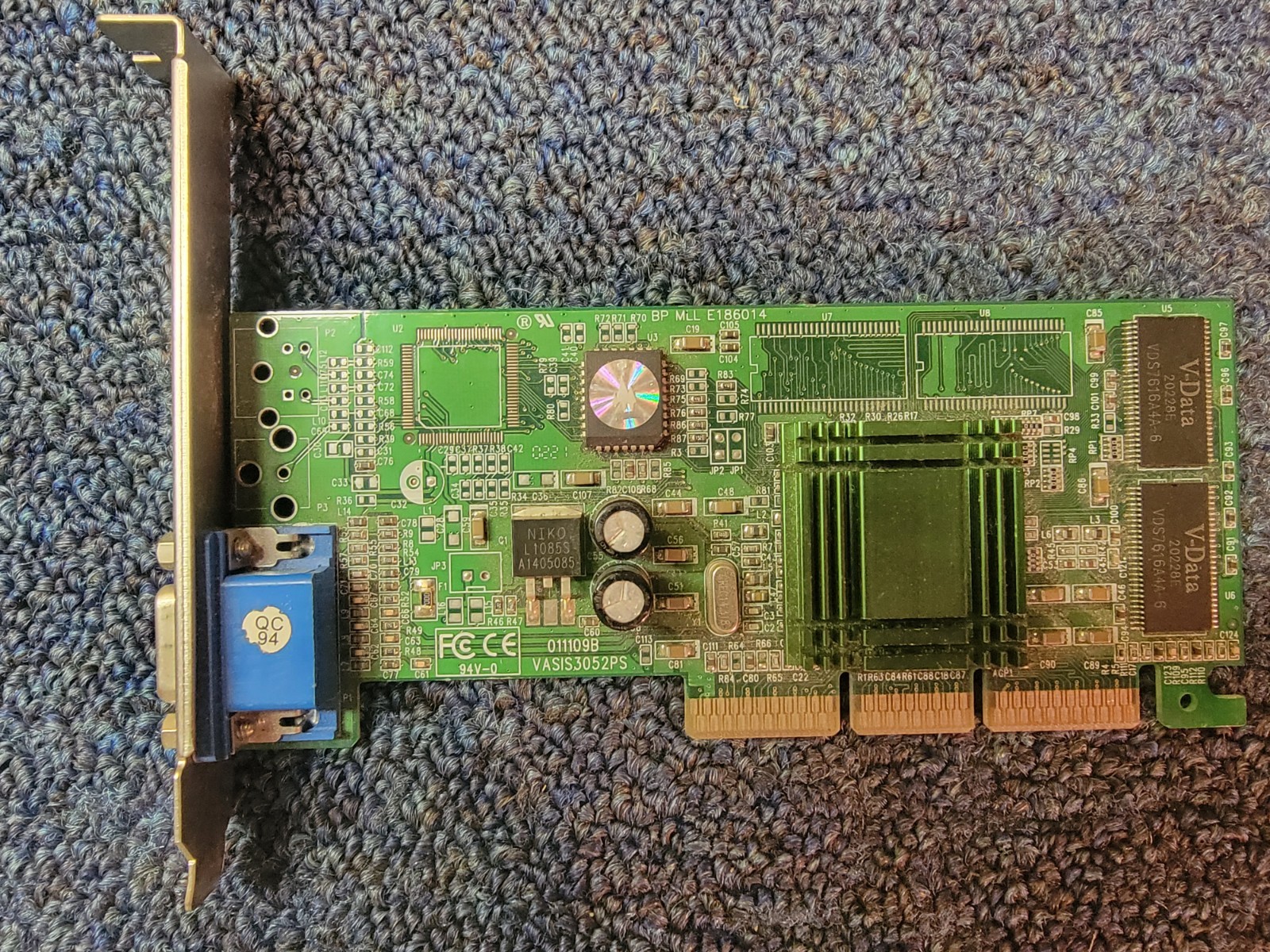 SiS 305, 32MB SDRAM, AGP 2x/4x PINE VIDEO CARD - TESTED WORKING