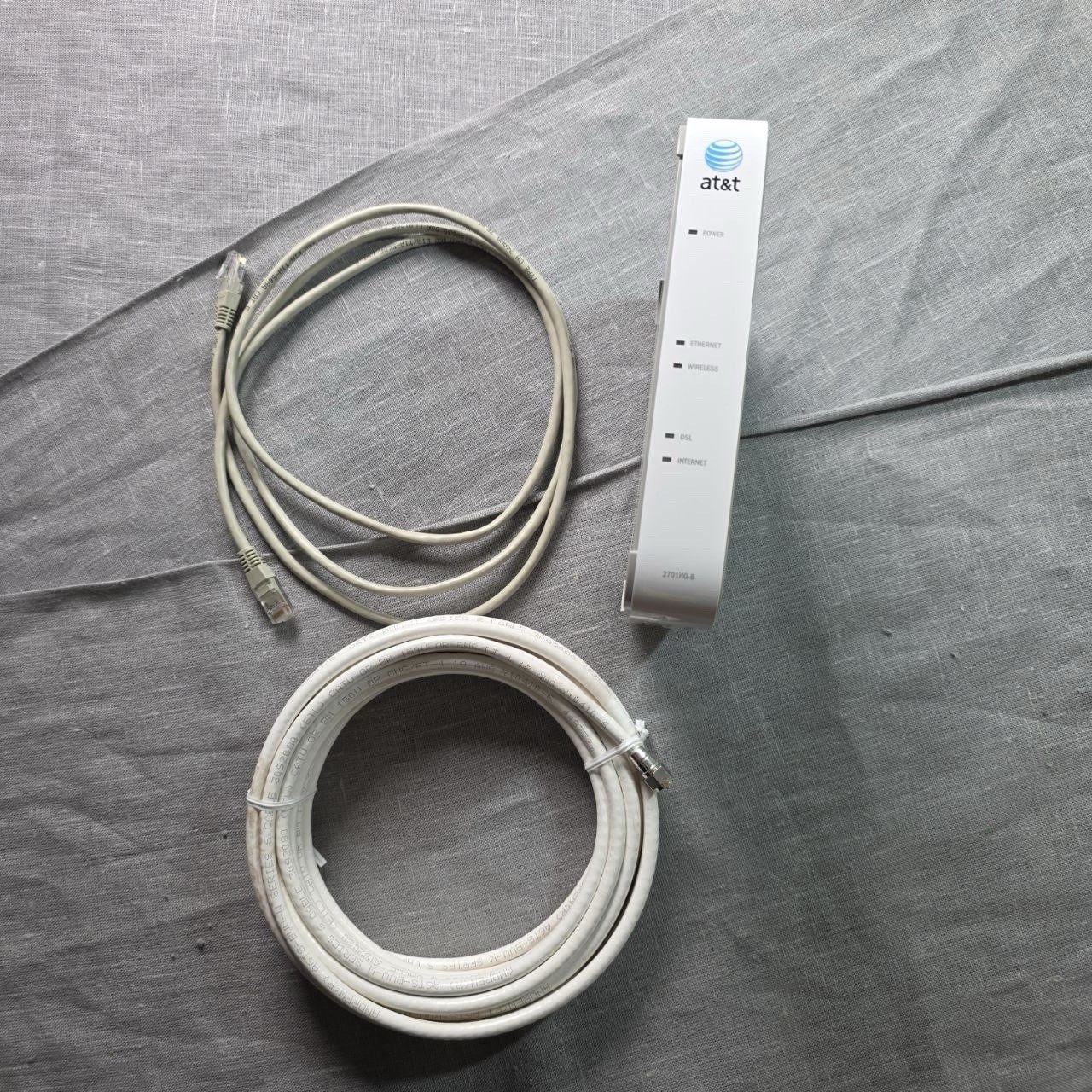 AT&T 2Wire 2701HG-B Wireless DSL Modem Router Gateway w/ Cables Lot