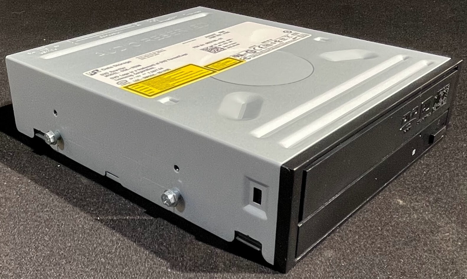 HL Data Storage GSA-H30N DVD±R/RW (±R DL) / DVD-RAM SATA / Hitachi LG / GT400