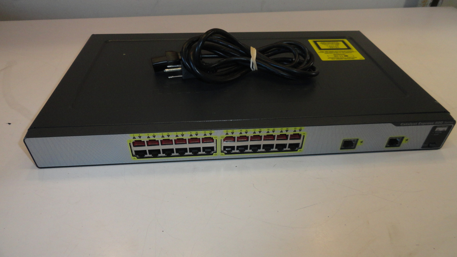 Cisco Catalyst Express 500 Series WS-CE500-24TT V01 Network Switch