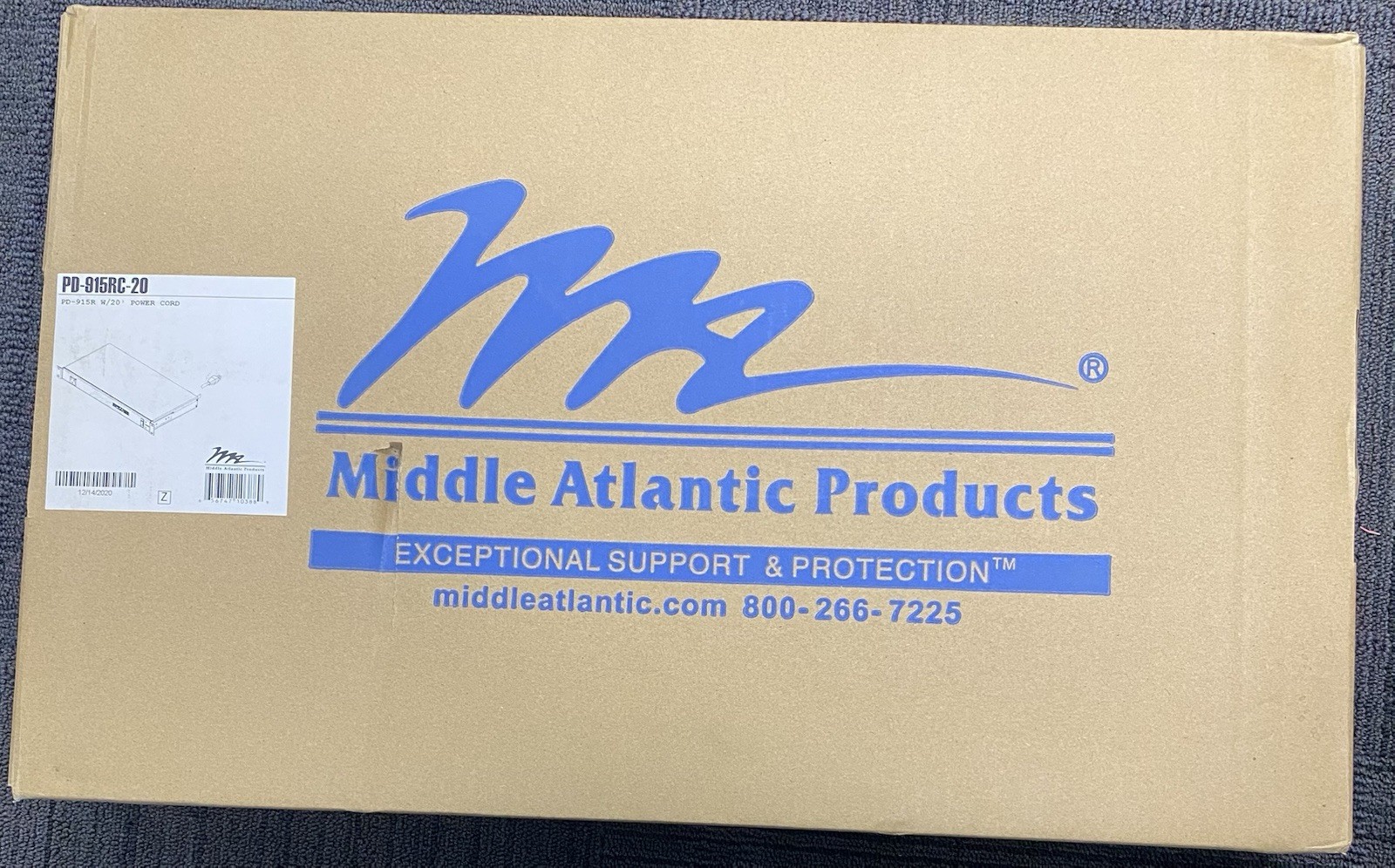 Middle Atlantic Products 120V 15A 60Hz Power Center PD-915R