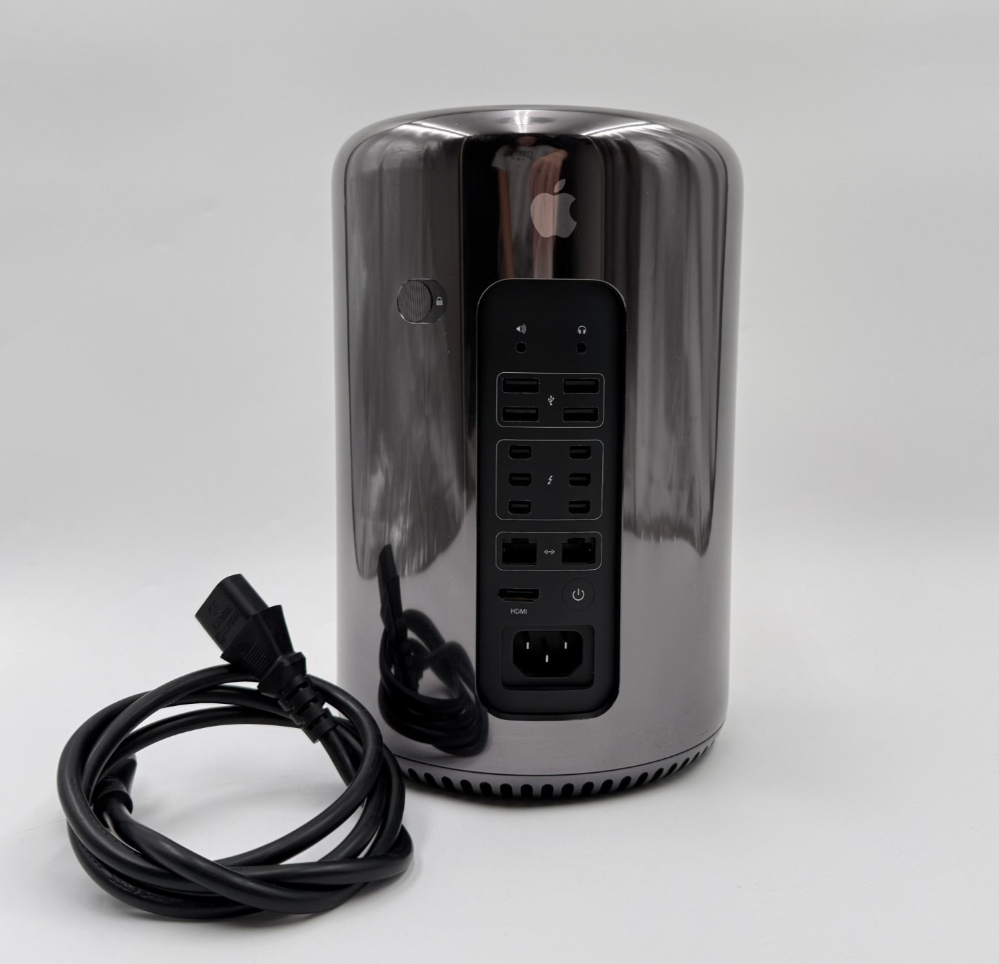 Apple Mac Pro Late 2013 A1481 3.0GHz 8-Core Xeon 32GB RAM 251GB SSD Dual FirePro