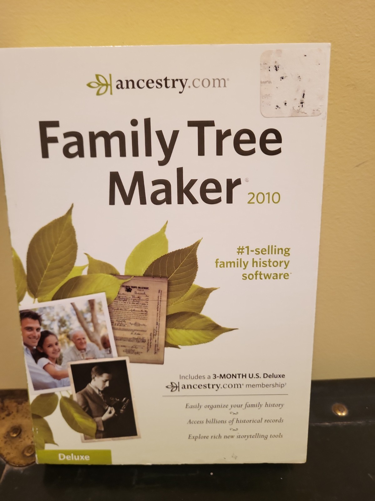 ANCESTRY Family Tree Maker 2010 Deluxe - Software Box Books Discs, PC Windows