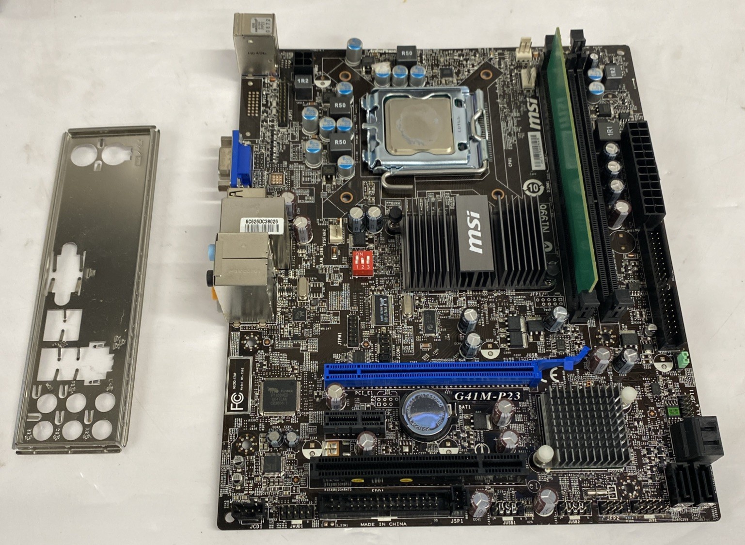 MSI G41M-P33 MS-7592 v 3.0 Socket 775 Intel G41 DDR3 800/1066 mATX Motherboard