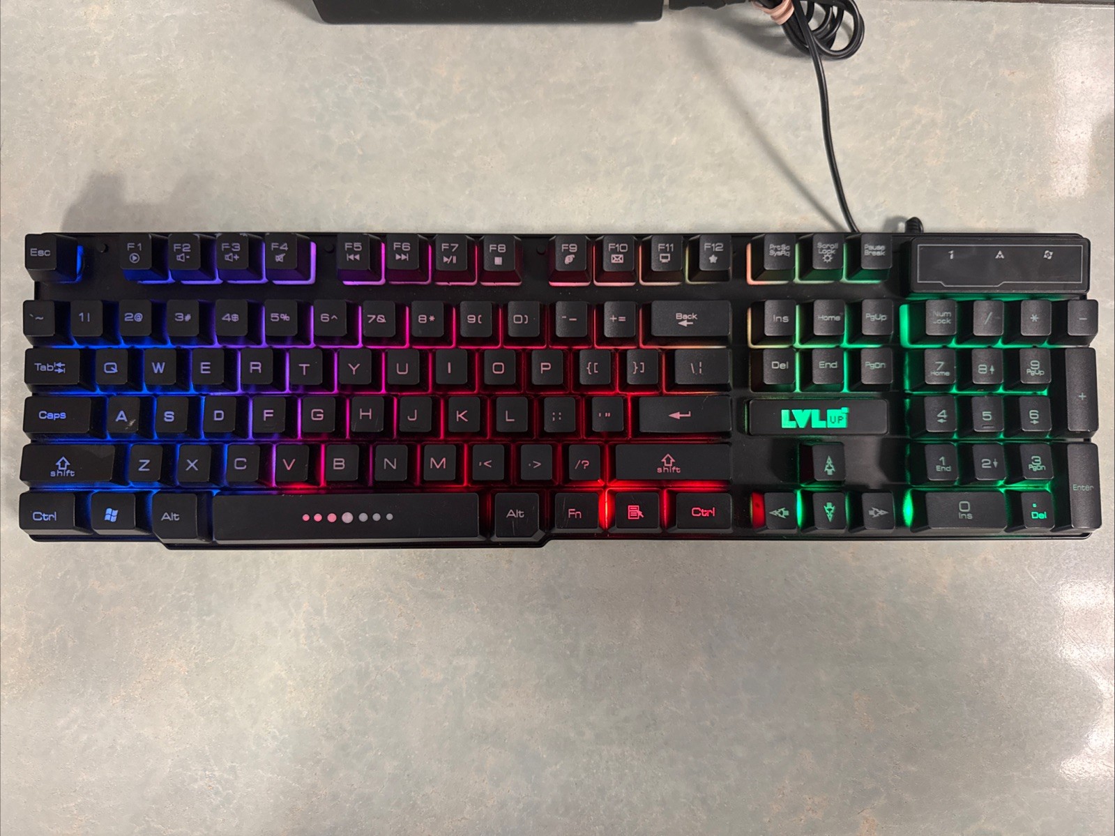 Lvlup Pro Gaming Keyboard with Light Up Colors LED Keys LU734 TESTED