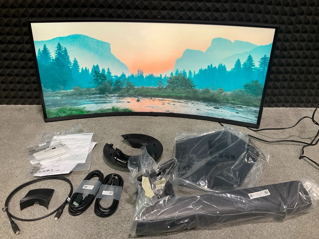 Samsung Odyssey G75F 40" Curved LED LCD Monitor WUHD S40FG75DEN ✅❤️️✅❤️️ NEW