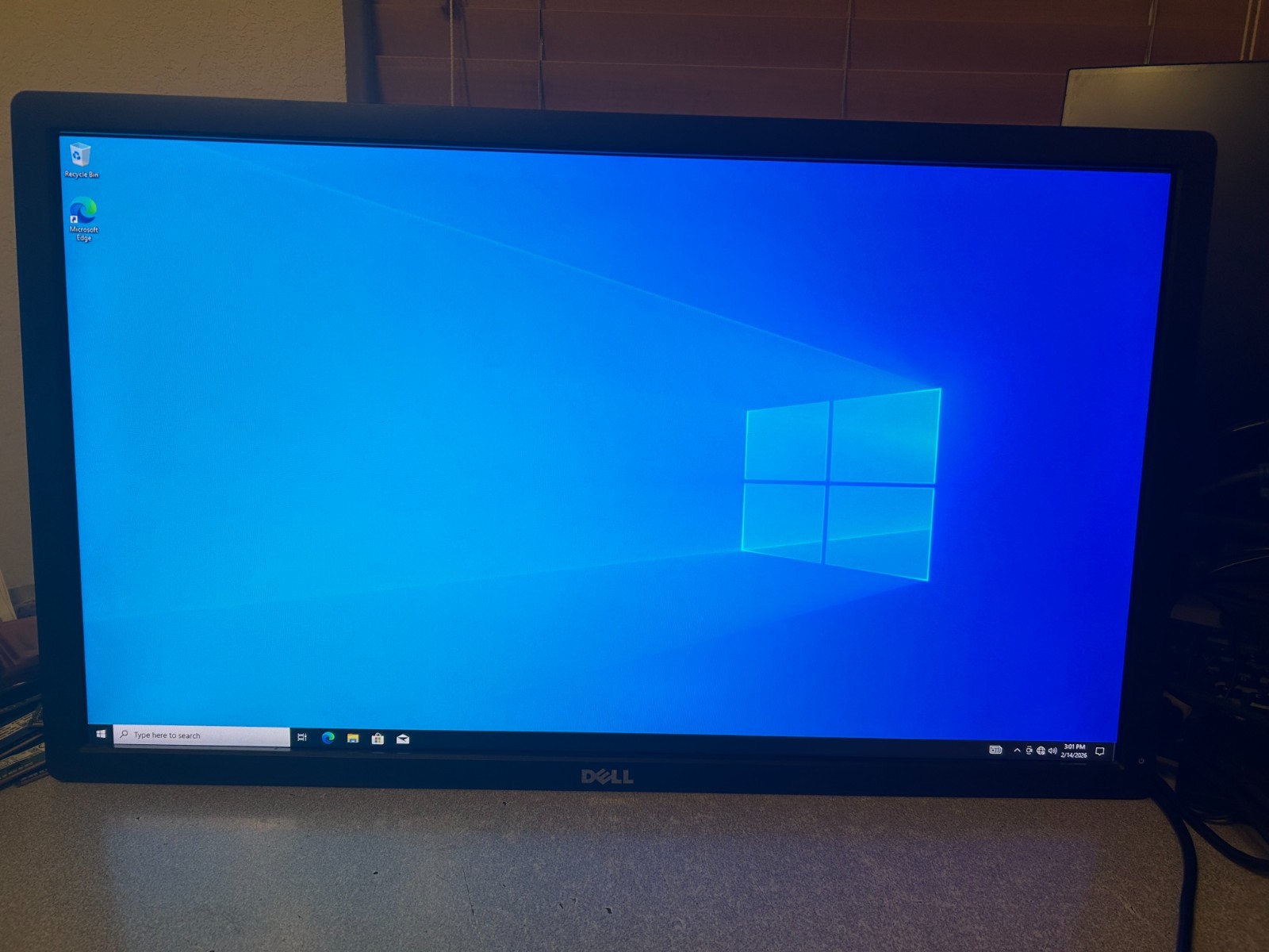 Dell 27" Flat Panel Monitor U2713MHt*No Stand*Local Texas Pickup Only *No Ship*