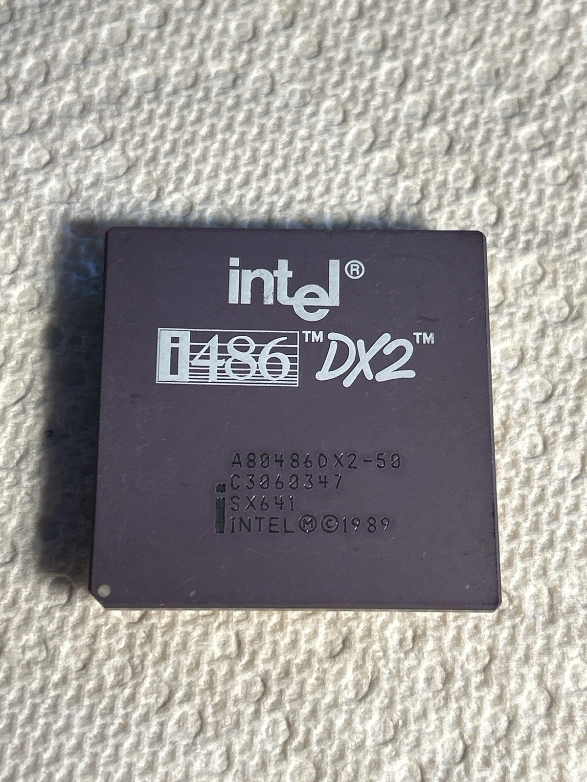 Intel 80486DX2-50 CPU A80486DX2-50 SX641 Ceramic PGA Gold Pins Vintage i486