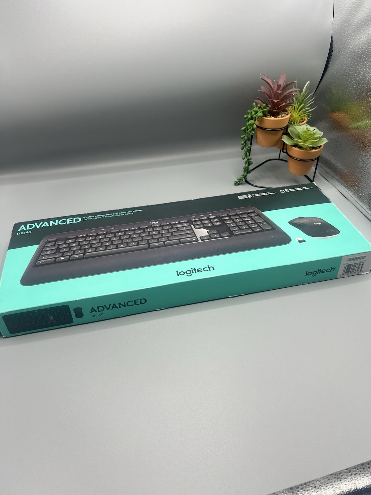 Logitech MK540 Advanced Wireless Keyboard Advanced Control (OBN NO USB N MOUSE)