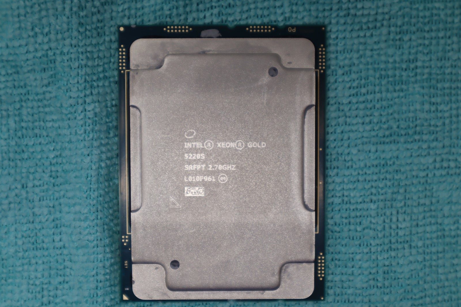 Intel Xeon Gold 5220s SRFPT 3.8GHz Processor - Used, Good Condition