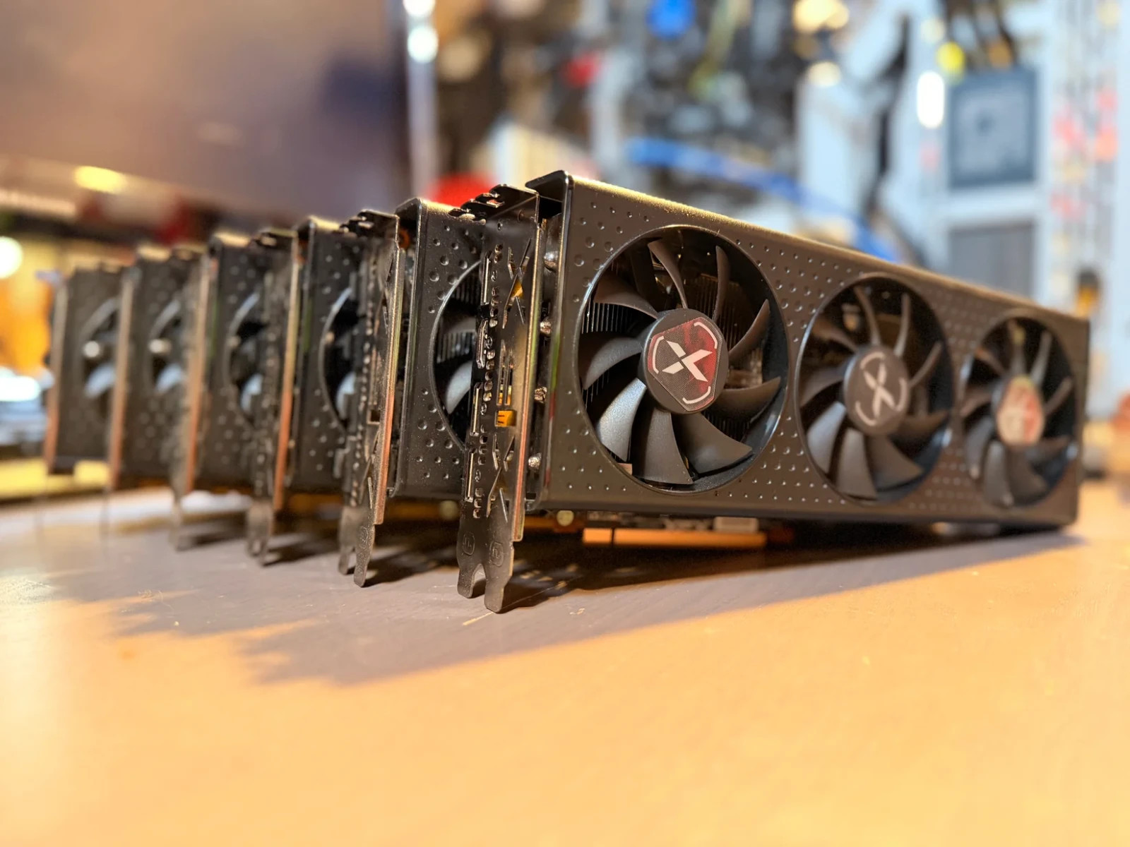 XFX Speedster QICK 308 AMD Radeon RX 6600 XT Black GDDR6 8GB Graphics Card
