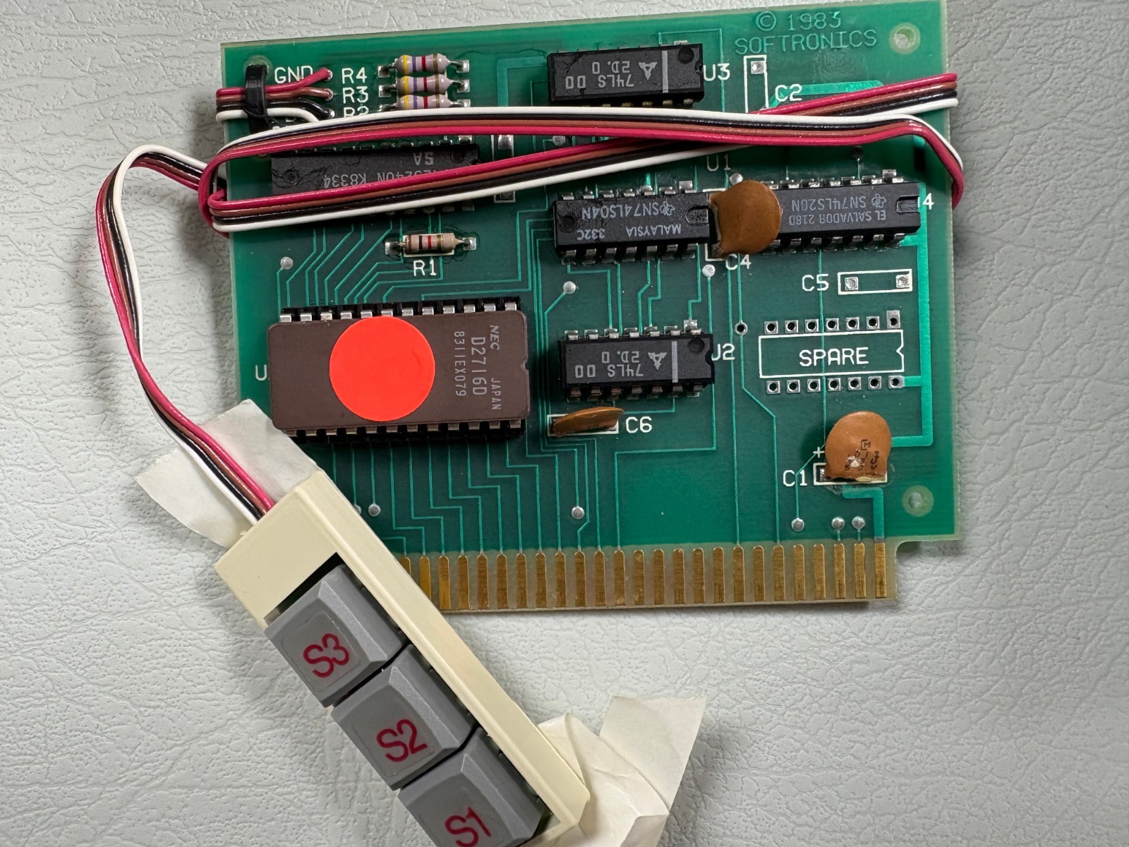 Vintage ultra-rare 1983 Softronics Multi-ROM / Multi-Mode Selector Module