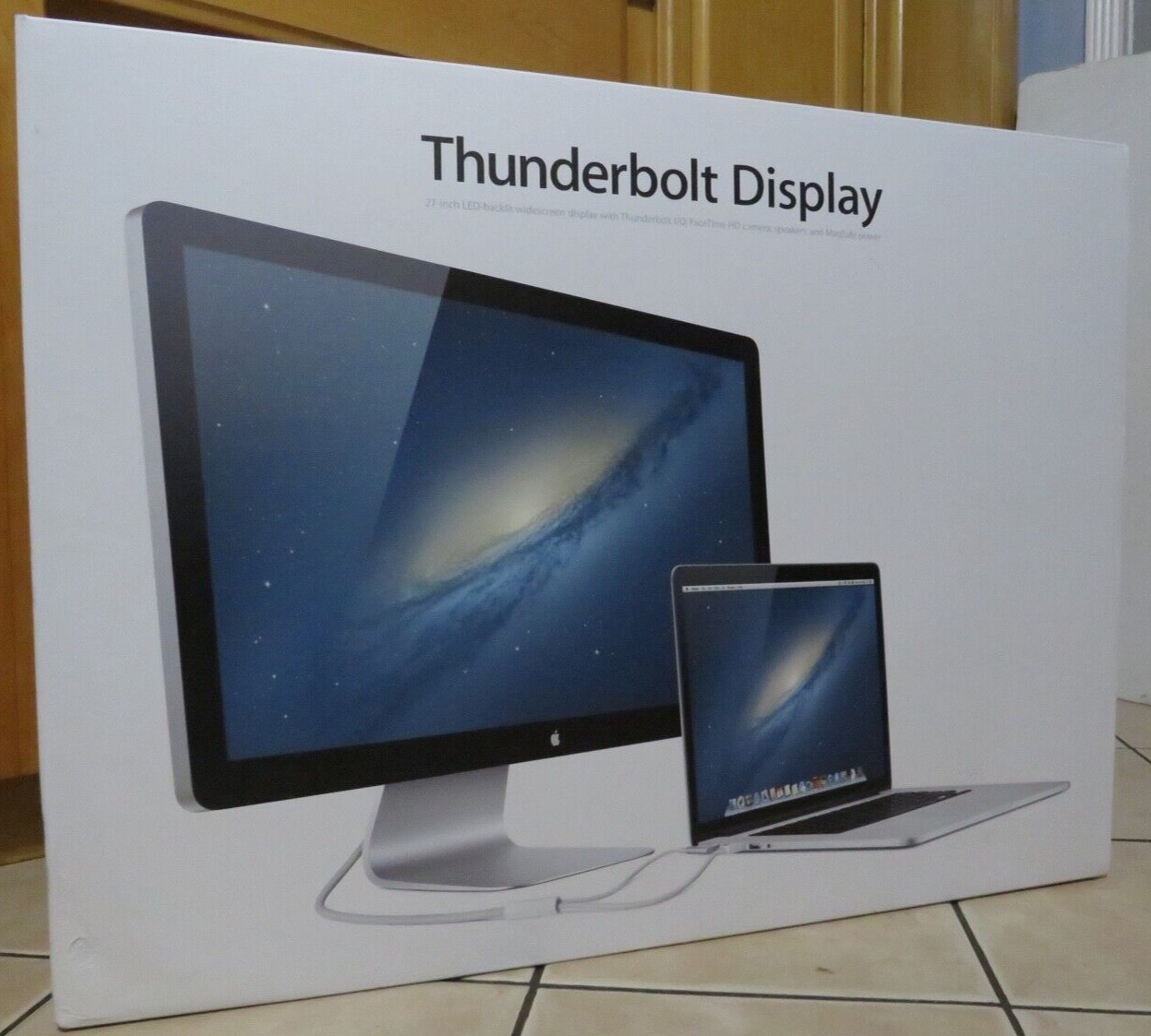 Apple 27" Thunderbolt Display Monitor MC914LL/A 2560x1440 USB-C A1790 2014