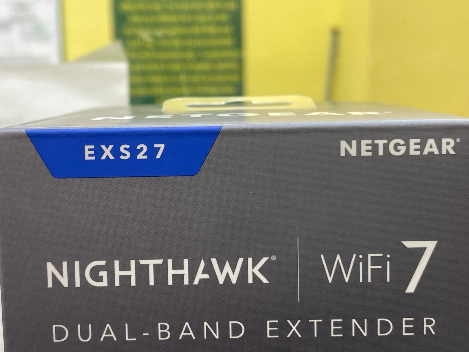 NETGEAR - Nighthawk WiFi 7 Extender EXS27, 5 Gbps, adds up to 1,500 sq ft - W...