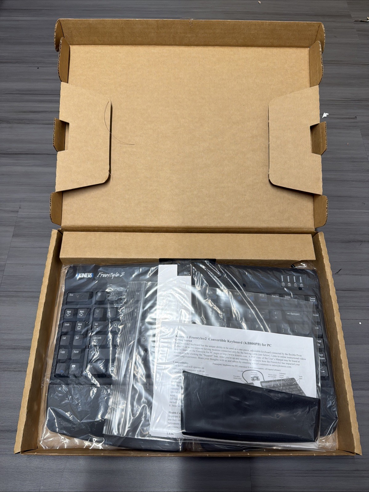 KINESIS Freestyle2 USB-C Ergonomic Keyboard w/ VIP3 Lifters 9" Separation 820 PC