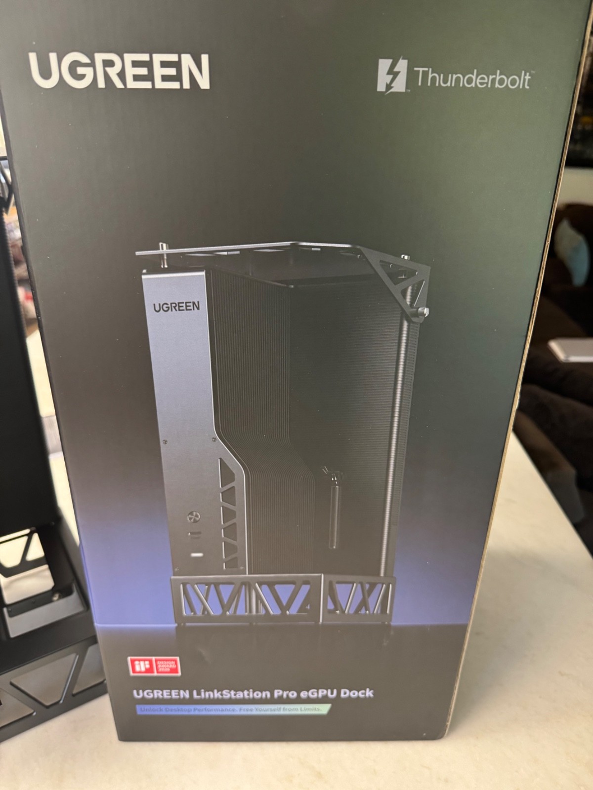 Ugreen LinkStation Pro CM990 eGPU Dock Thunderbolt 5 OCuLink 850W ATX 3.1 AI