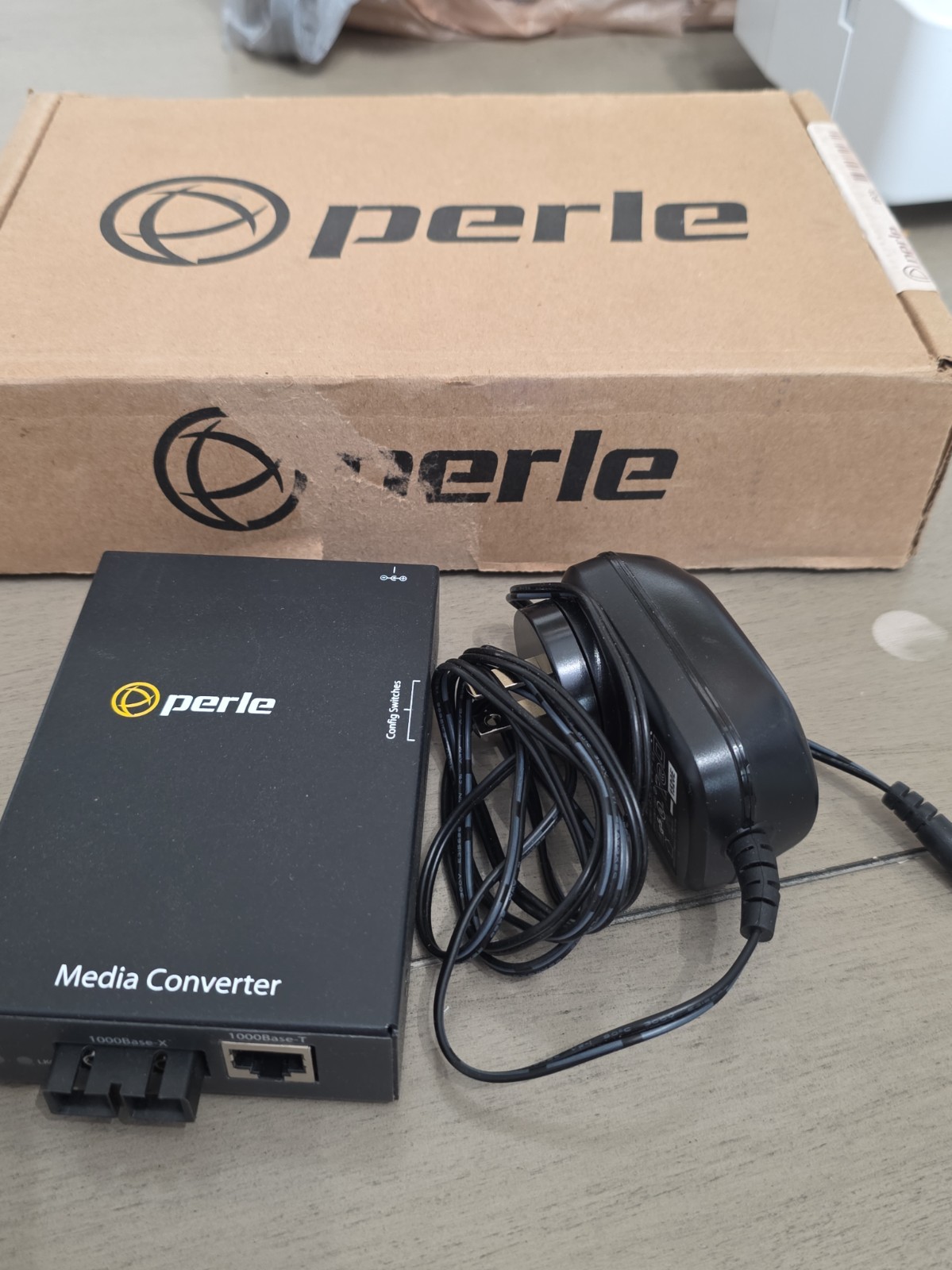 Perle 05050034 S-1000-S2SC10  Media Converter 10/100/1000Base-T