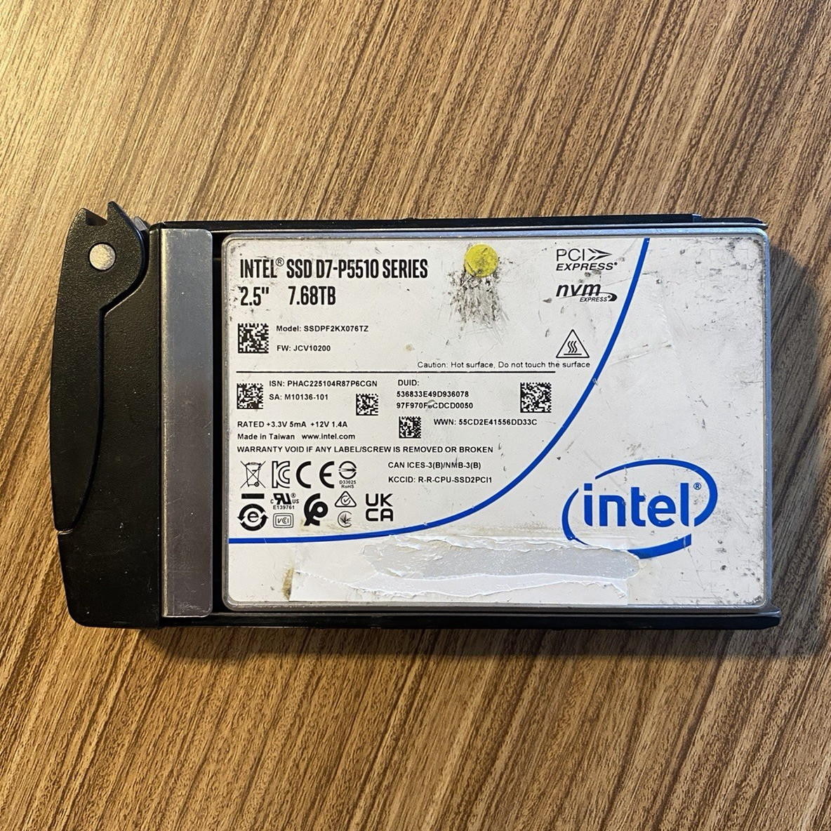 Intel D7-P5510 7.68TB 2.5in PCIe NVMe Internal SSD SSDPE2KX076TZ