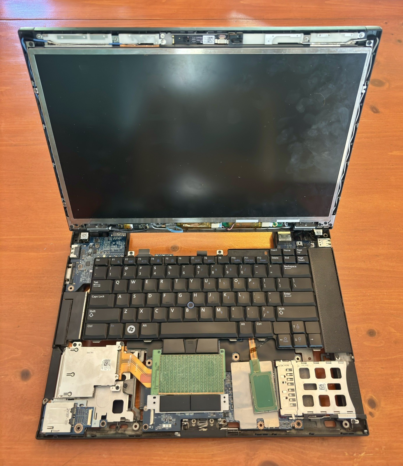 Dell Latitude E6500 FOR PARTS/REPAIRS Core 2 Duo P8700 dGPU 1920x1200
