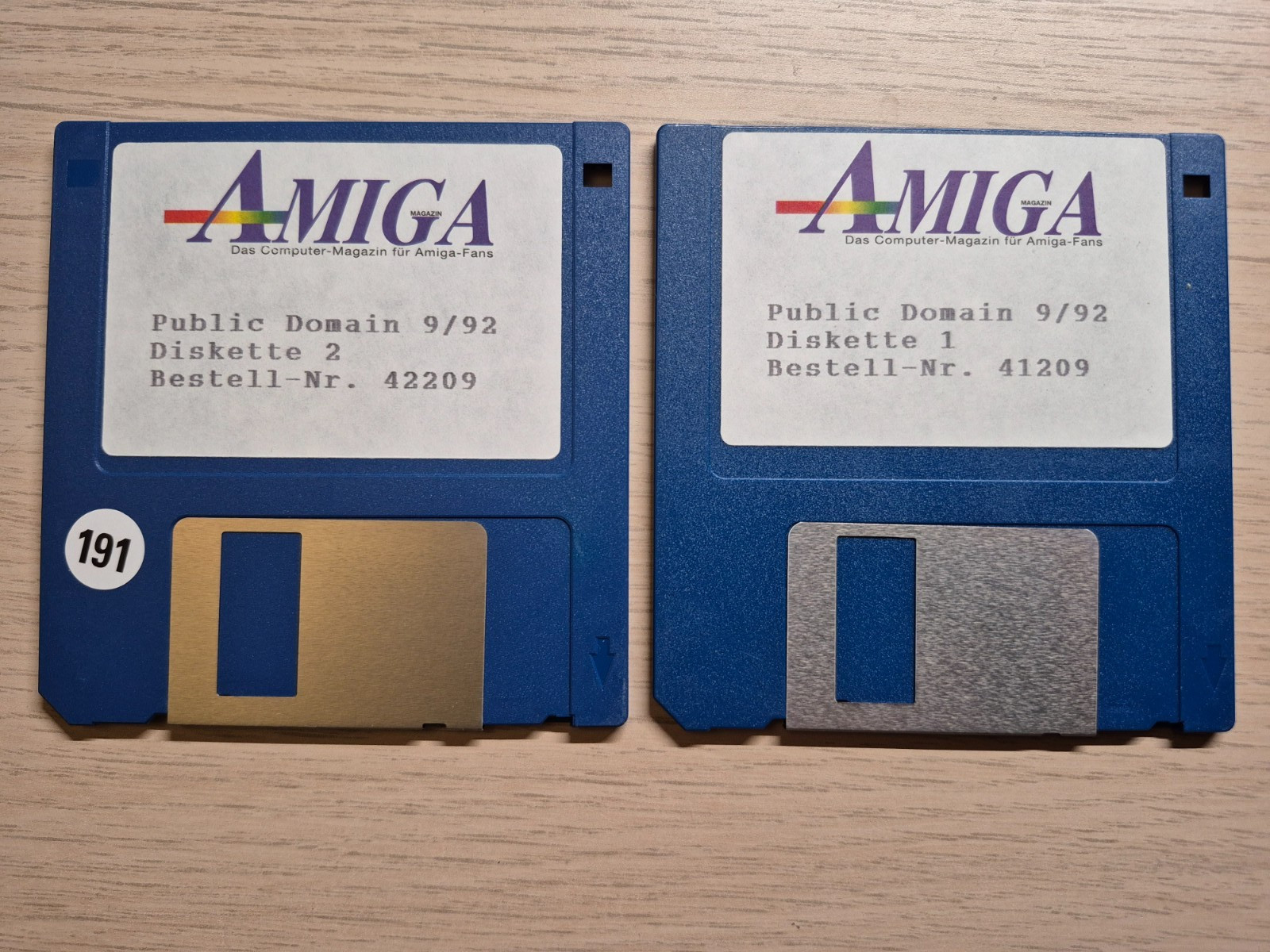 ✅ Public Domain 9/92 ⭐ Commodore Amiga 500 / 600 / 2000 ⭐ 2 Floppy Disks ⚡️