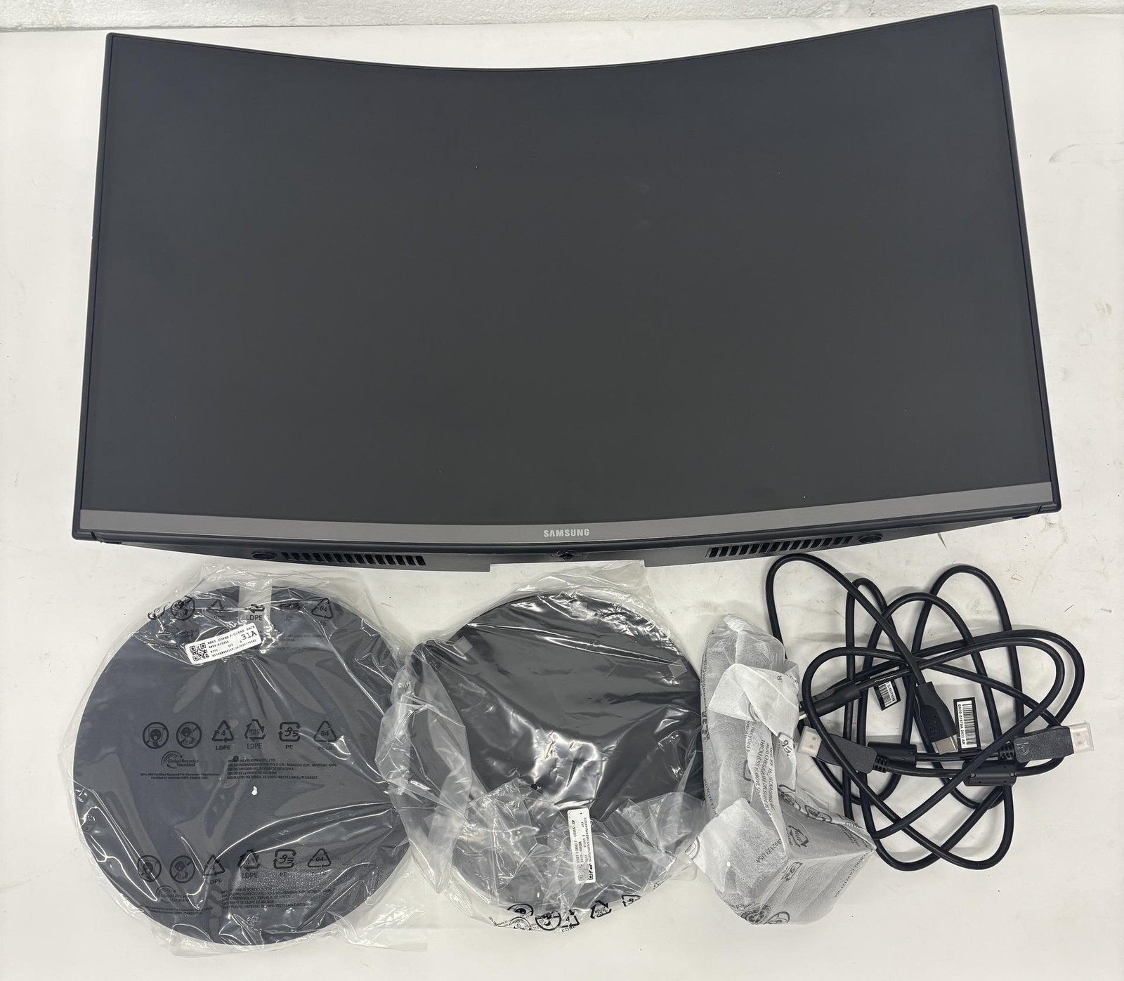 SAMSUNG 27-Inch S39C Series FHD Curved Gaming Monitor (Bad Screen)