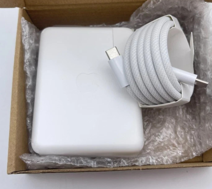 Genuine Apple 140W Type-C Charger For MacBook Pro A2442 A2485 A2458 A2452 A2681