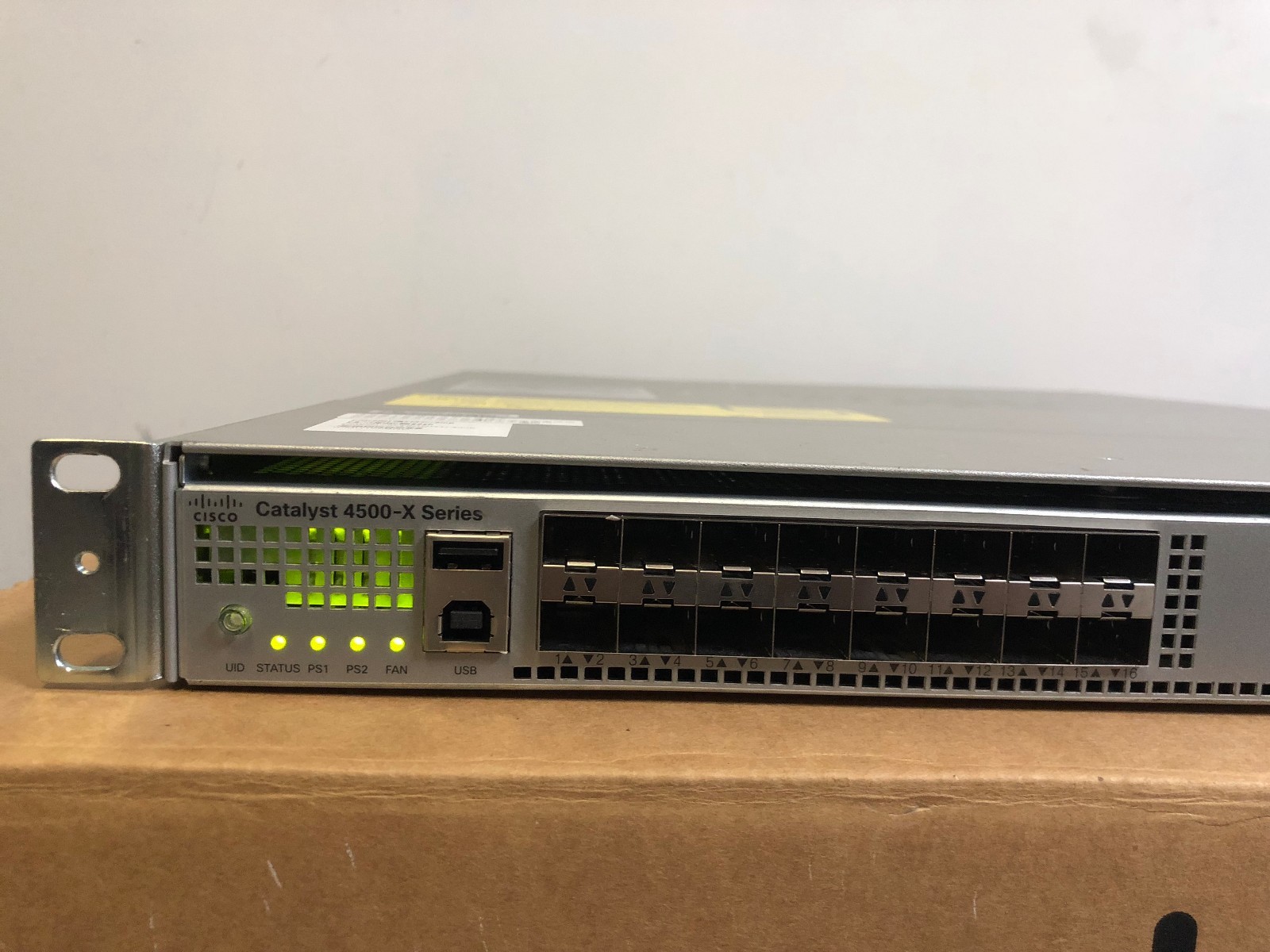 CISCO WS-C4500X-16SFP+ 16-Port SFP+ 10GE Ethernet Aggregation Switch 4500X-16SFP