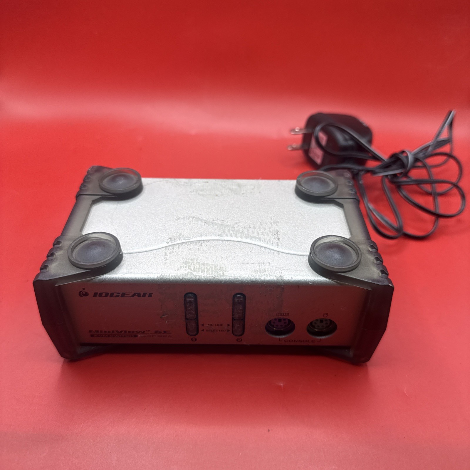 IOGEAR MiniView GCS82A- 4 Port Desktop Mini View KVM Switch