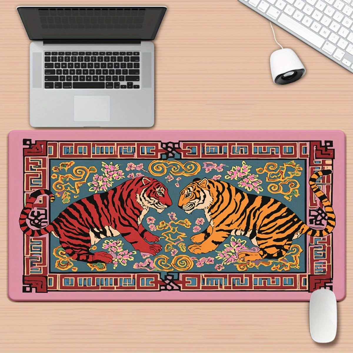 1pc 2D Flat, 1pc Vibrant Tiger Pattern XXL Gaming Mouse Pad And Desktop Mat -