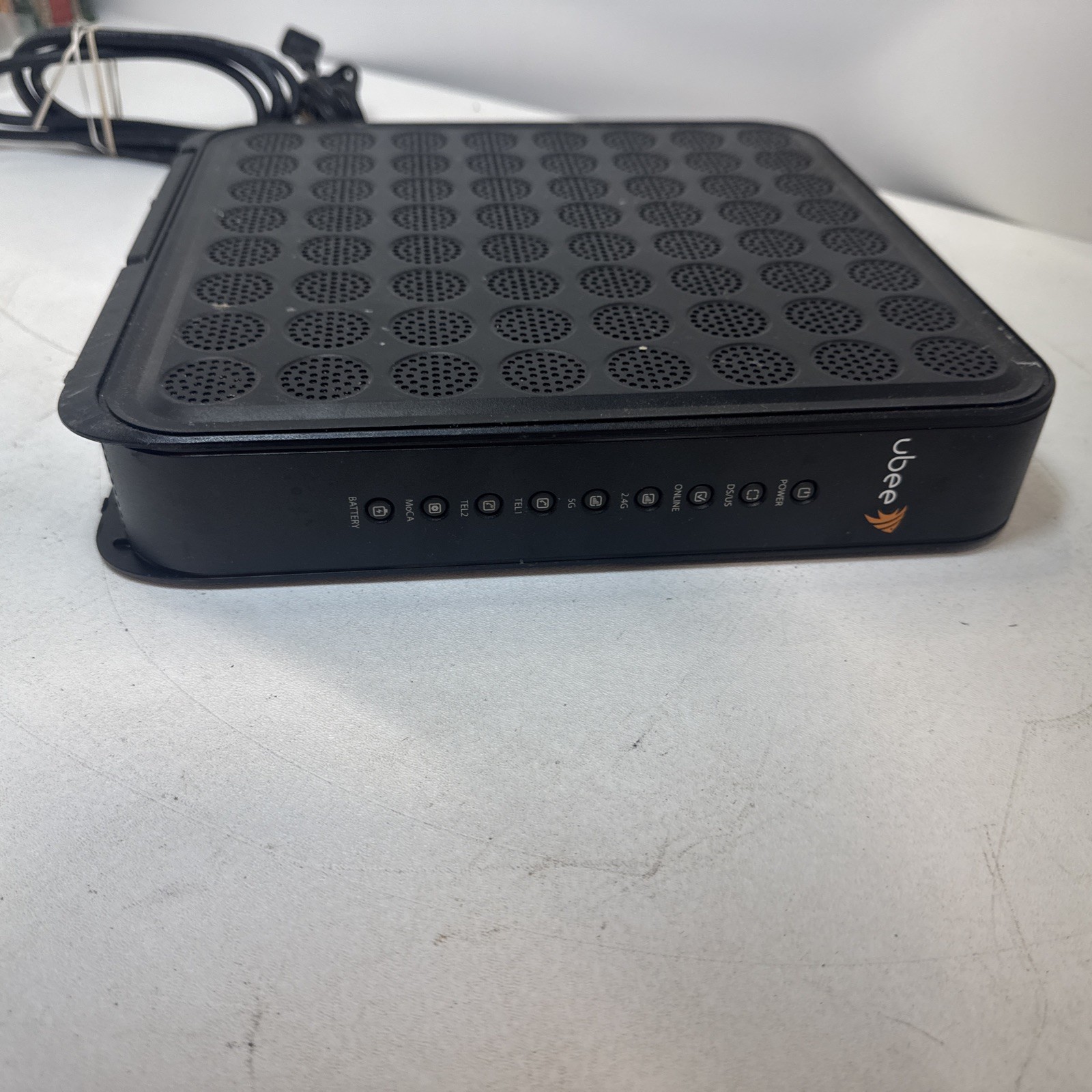 Ubee DVW32CB Advanced Wireless Voice Gateway Modem and Router WiFi Internet