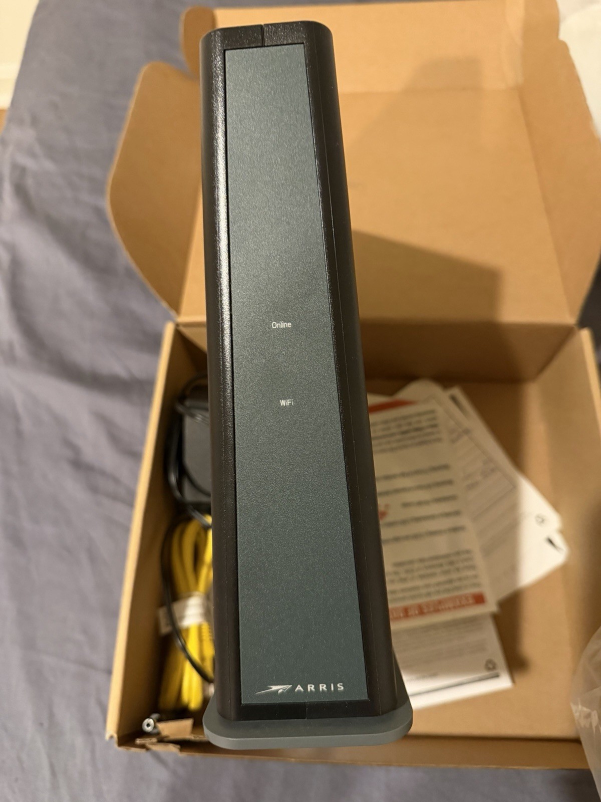 ARRIS Touchstone DG2460A Cable Modem Router Combo Wireless Ethernet 4-Port Black