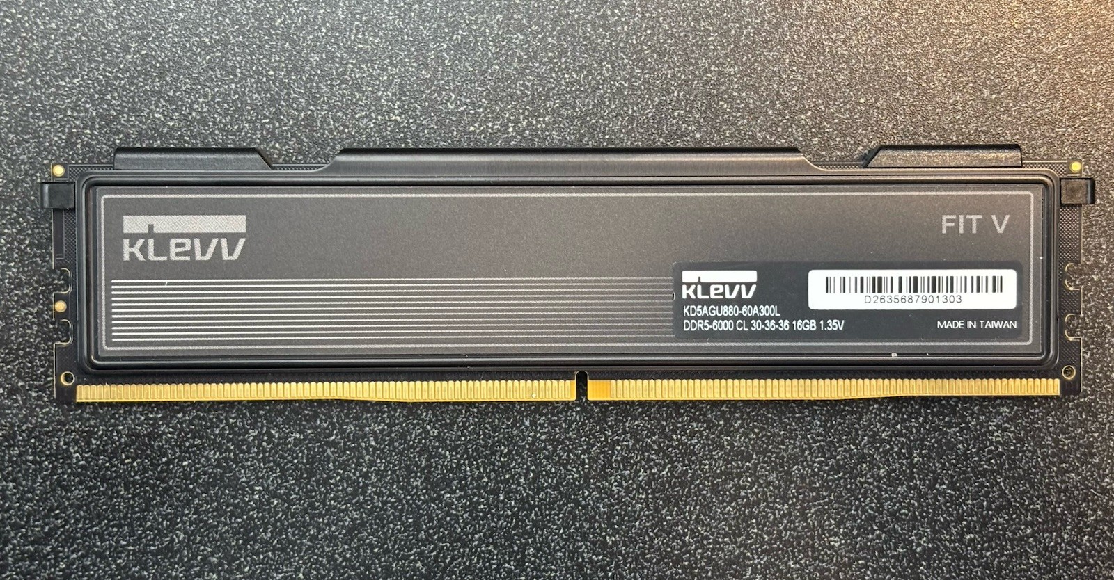 KLEVV FIT V 16GB DDR5 6000MHz CL30 UDIMM Desktop RAM KD5AGUA80-60A300L
